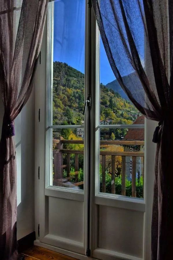 Saint-Martin-VésubieLa Ribambelle住宿加早餐旅馆 0*, Saint-Martin-Vésubie 法国